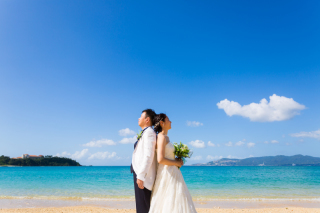 OKINAWA ワタベウェディング_アドバイス写真