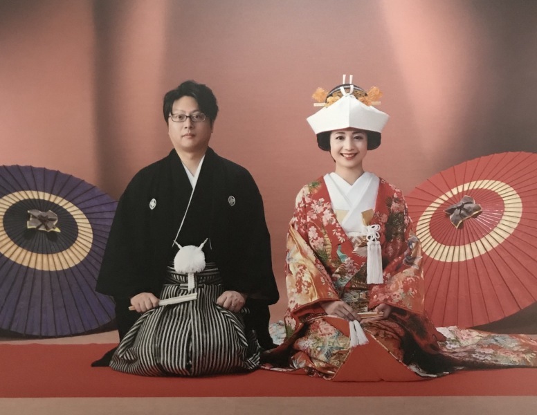 日本髪かつら　大衆演劇かつら　中大サイズ  金髪 日本髪かつら 大衆演劇かつら 中大サイズ 金髪