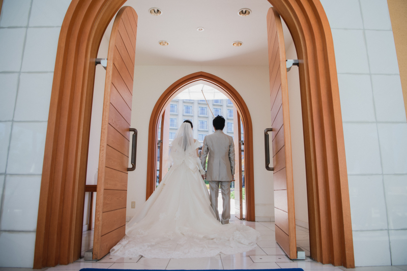 自然に囲まれたホテルの光が降り注ぐ明るいチャペル_21533_投稿写真_3