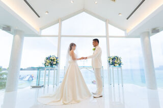 OKINAWA ワタベウェディング_アドバイス写真