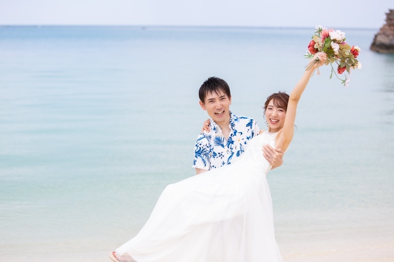 コスパ抜群◎美しい沖縄のビーチでウェディングフォト_23523_投稿写真_1