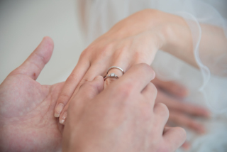 OKINAWA ワタベウェディング_アドバイス写真