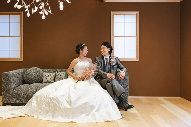 洋装も映える素敵なスタジオ_29792_投稿写真_1