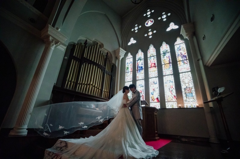 ステンドグラスが綺麗な式場_32581_投稿写真_3