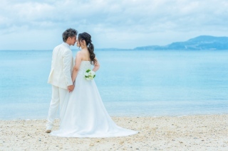 OKINAWA ワタベウェディング_アドバイス写真