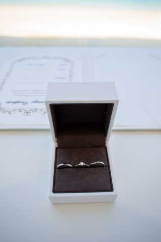 OKINAWA ワタベウェディング_アドバイス写真