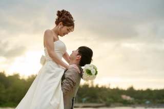 OKINAWA ワタベウェディング_アドバイス写真