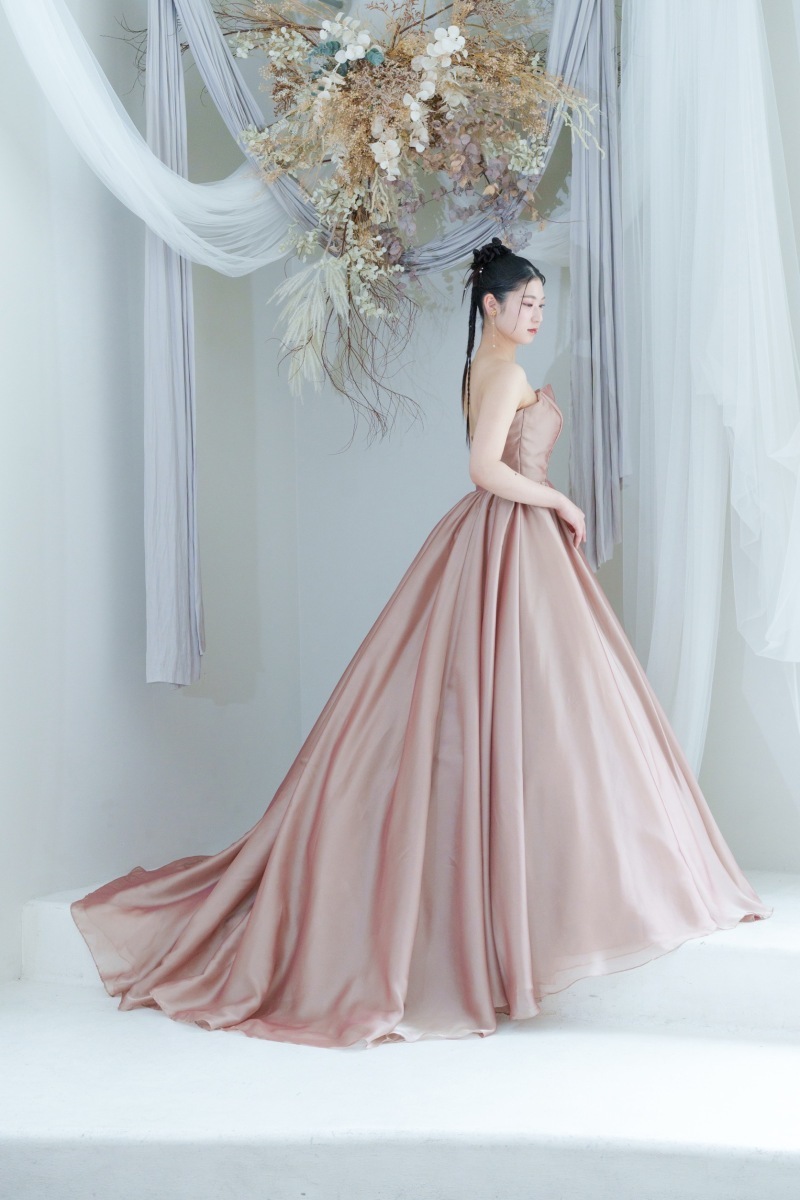 衣装こだわりたい花嫁さんにおすすめ！_48688_投稿写真_3