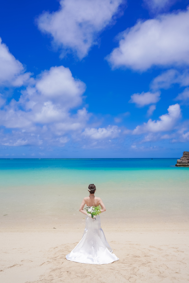 ビーチウェディング 美しい沖縄の海と空でロマンチックな撮影_49200_投稿写真_3