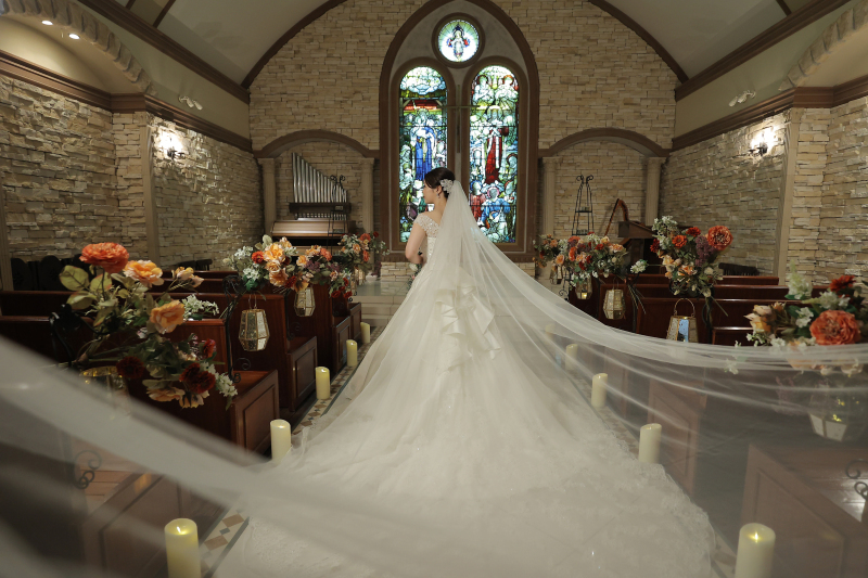 素敵なステンドグラスのチャペルで撮影できる‼︎_49642_投稿写真_3