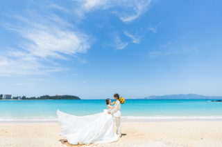 OKINAWA ワタベウェディング_アドバイス写真