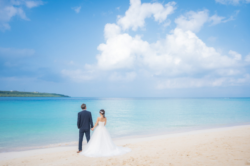 宮古ブルーの海をバックに綺麗に撮ってもらいました。_51155_投稿写真_1