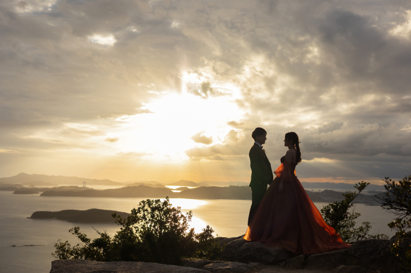 お洒落な衣裳とヘアメイクで自然体なロケーションフォトが叶う_52716_投稿写真_2