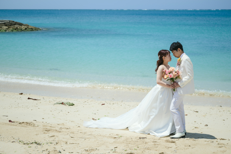 青い海に純白ドレスで映える！ビーチもチャペルもよくばれる！_54456_投稿写真_2