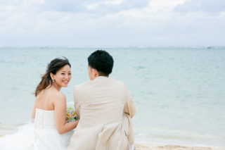 ロケーションフォトは海で！　ビーチで撮るフォトウェディングの魅力