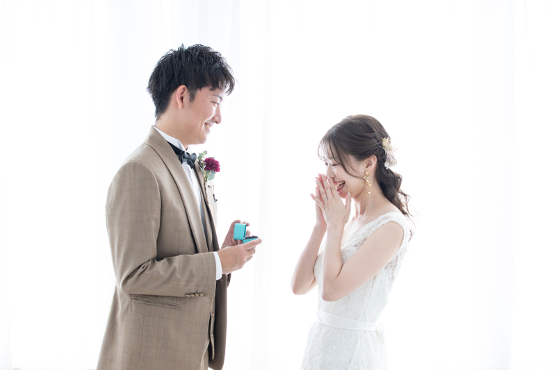 今話題の「フォト婚」とはどんなもの？　前撮りや結婚式とは何が違う？