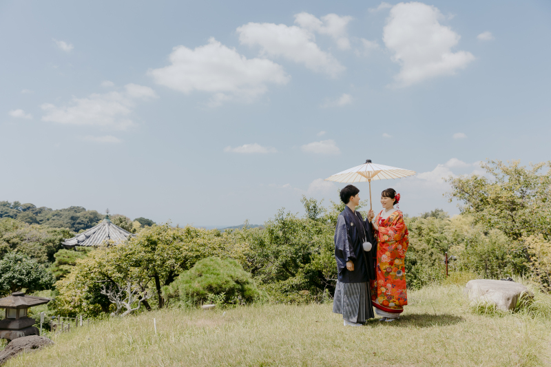 和装姿を美しく見せる！　ウェディング写真撮影時の「姿勢」のポイント