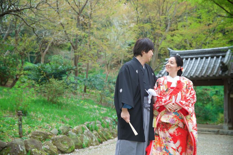 婚礼衣装「色打掛」に込められた意味とは? 柄の由来もチェックしよう