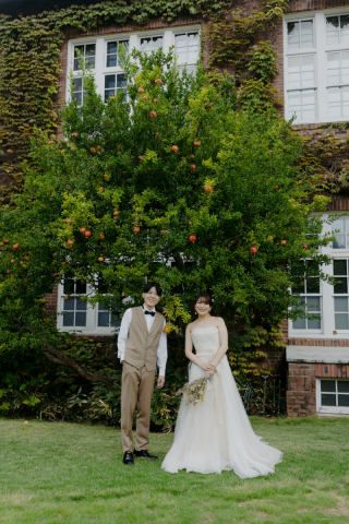 人気の「純白のウェディングドレス」その起源と意味は?