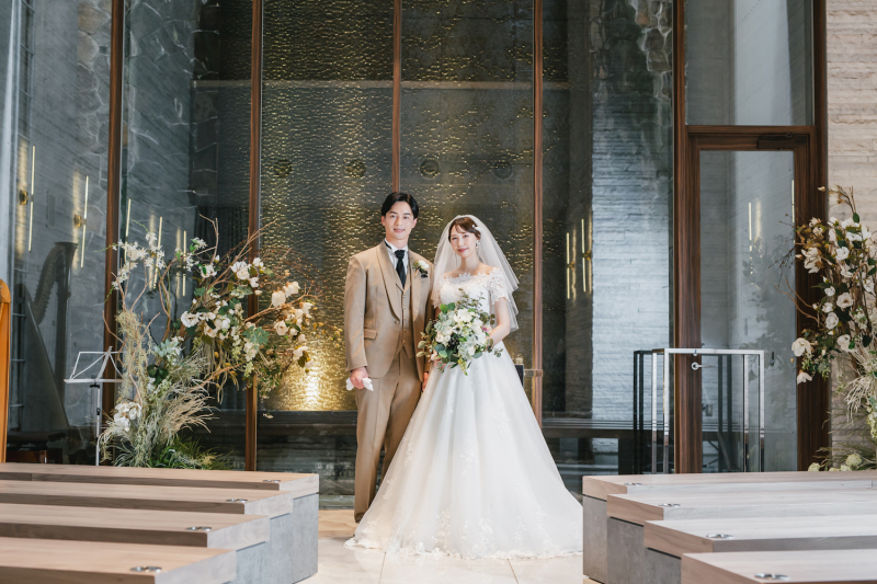 前撮りなら安心！　憧れのチャペルウェディングを美しい写真に残そう