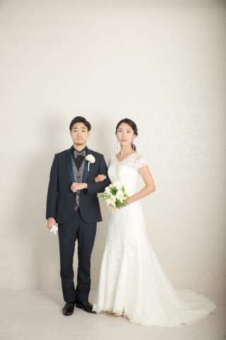 婚約中カップルに！　一生の宝物にしたいふたりの記念写真アイデア