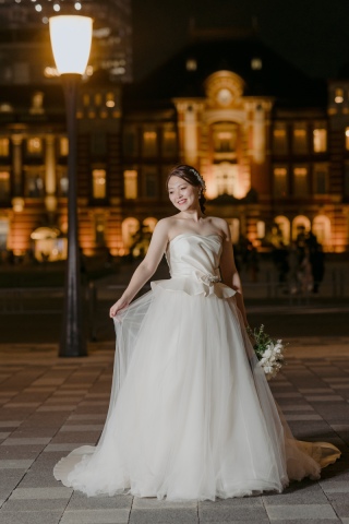 ウェディングドレス姿を美しく見せる！　花嫁の「基本の姿勢」とは？