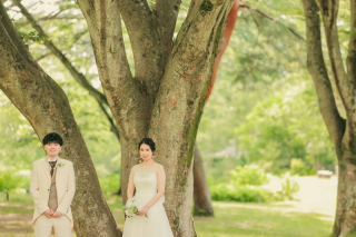 最高のドレスを選ぼう！　ウェディングドレスのネックラインの種類とは