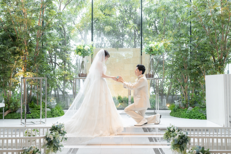 前撮りなら安心！　憧れのチャペルウェディングを美しい写真に残そう