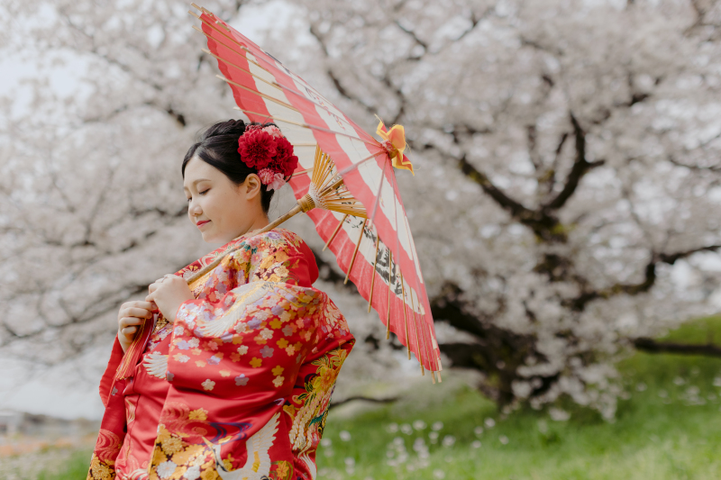 婚礼衣装「色打掛」に込められた意味とは? 柄の由来もチェックしよう