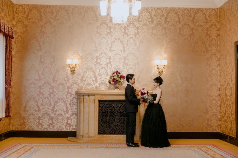 【おしゃれな洋館で】洋館で撮るレトロなウェディングフォト