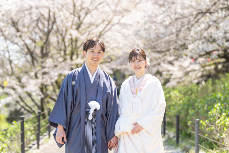 婚約中カップルに! 一生の宝物にしたいふたりの記念写真アイデア