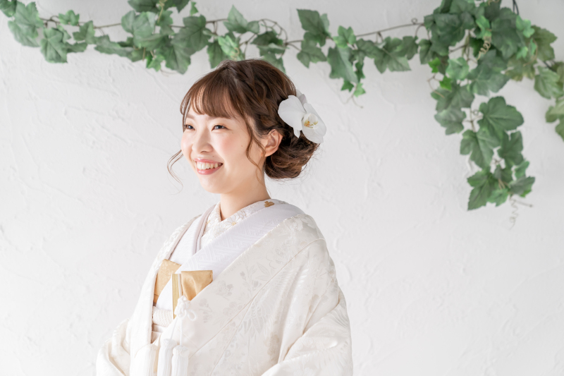 婚礼衣装の白無垢にはどんな歴史がある？