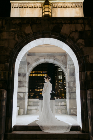 後ろ姿のウェディング写真も残したい！　バックショットのアイデア3つ