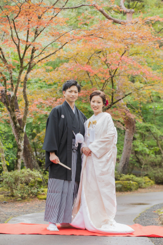 ドレスも和装もピッタリ！ 秋に撮りたいウェディングフォト