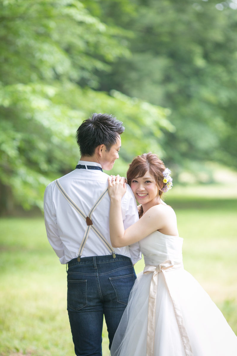 美しい新緑あふれるロケーションで活き活きとしたウェディングフォトを!