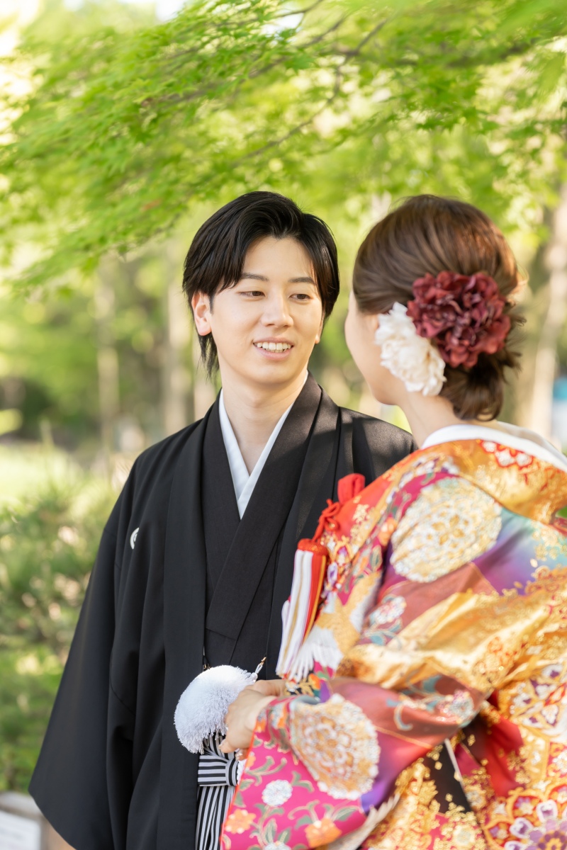 和装姿を美しく見せる！　ウェディング写真撮影時の「姿勢」のポイント