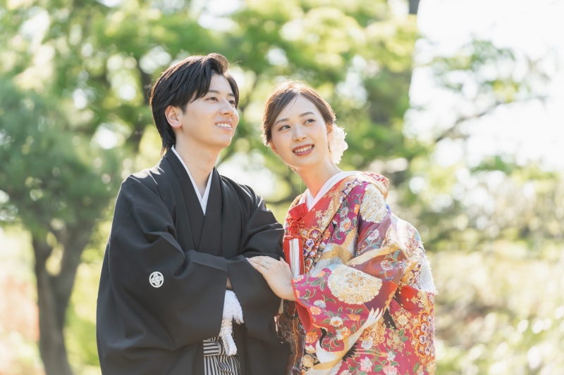 和装姿を美しく見せる！　ウェディング写真撮影時の「姿勢」のポイント
