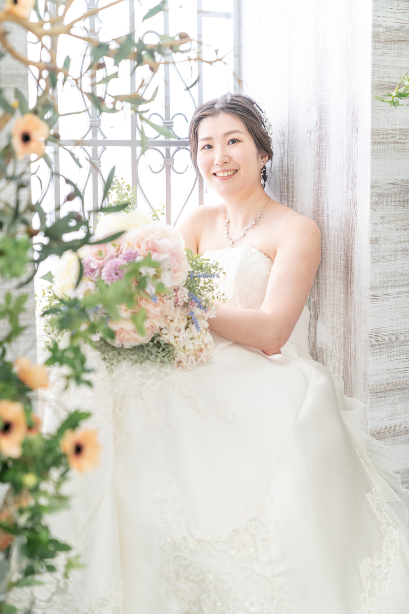 日本でウェディングドレスが広まったのはいつから?