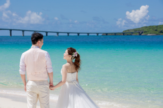 沖縄でフォトウェディングを楽しむなら、ベストシーズンはいつ?