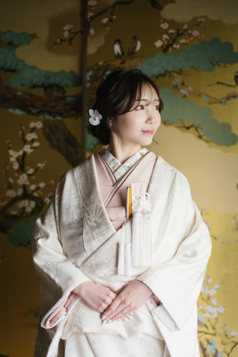 奥ゆかしさがポイントに。白無垢に映える花嫁メイク