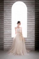 ドレスにピッタリなヘアアレンジの紹介です！