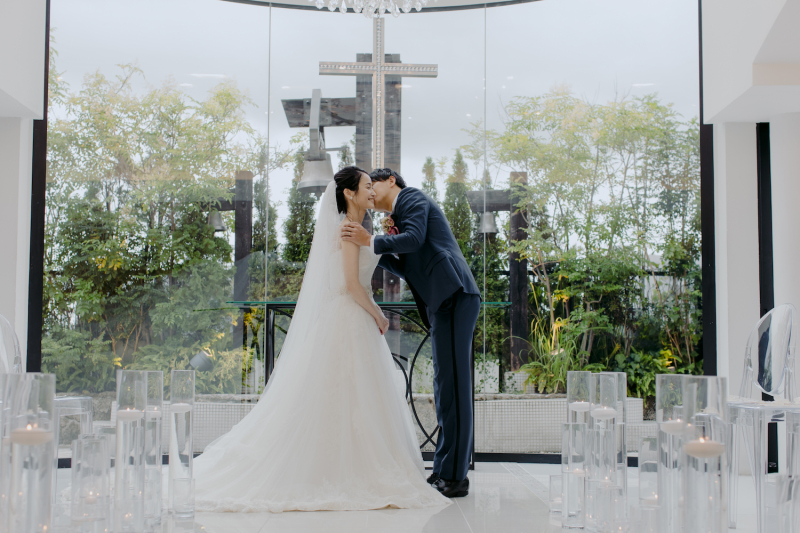 前撮りなら安心！　憧れのチャペルウェディングを美しい写真に残そう