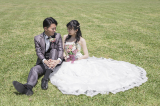 ウェディングドレスを着るなら背中ケアは必須！　綺麗な花嫁を目指そう