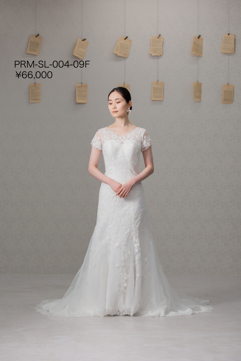 新作ドレスの紹介＊