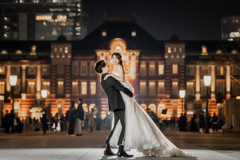 ウェディングドレスの白が映える!「夜」の前撮り撮影のすすめ