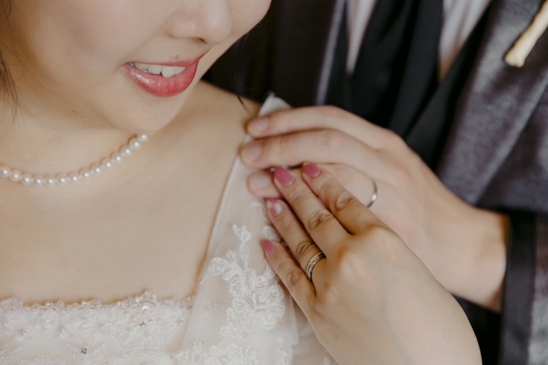 ウェディングドレスの白にも種類があるって知ってた？
