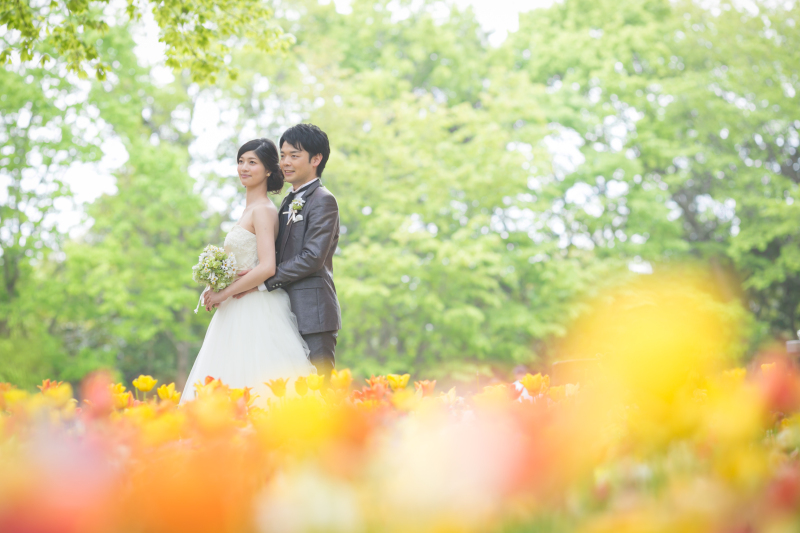 春の花畑でフォトウェディングを楽しむためのアイデア3つ
