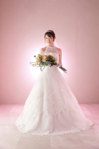 ウエディングドレスの中から本日はまず１着をご紹介！