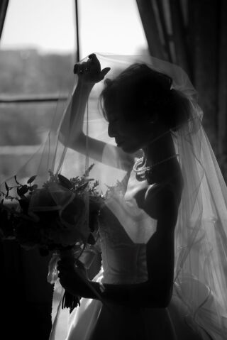 ポージング 新婦さまソロショット〈洋装編〉