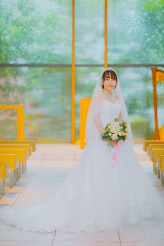 人気衣裳の紹介 ウェディングドレス編